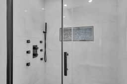 134 Blaine Unit #2 - Image 3