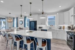 125 Webster Ave - Image 3