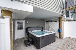 55 Blaine Ave - Image 5