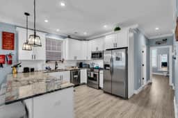 224 Sherman Ave - Image 3