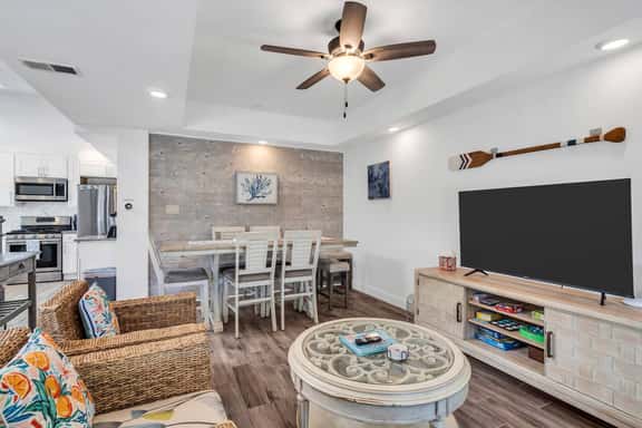 801 W Central Ave - Image 1
