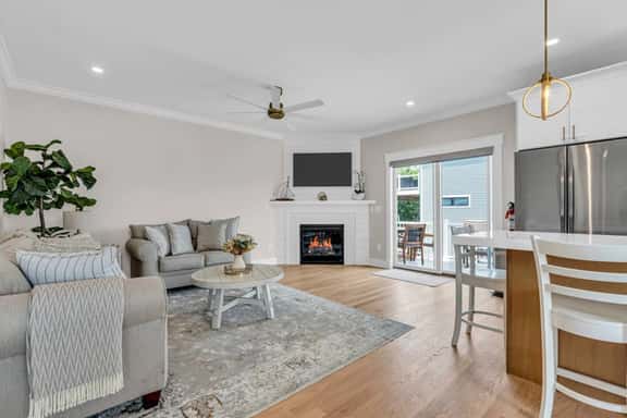 808 SE Central Unit #1 - Image 1
