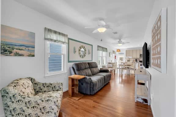 307 Webster Ave Unit A - Image 1