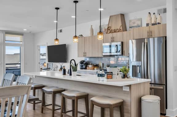 1010 Boulevard #2A - Image 3