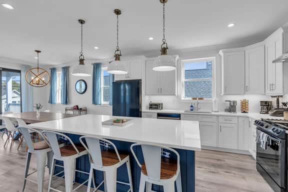 125 Webster Ave - Image 3