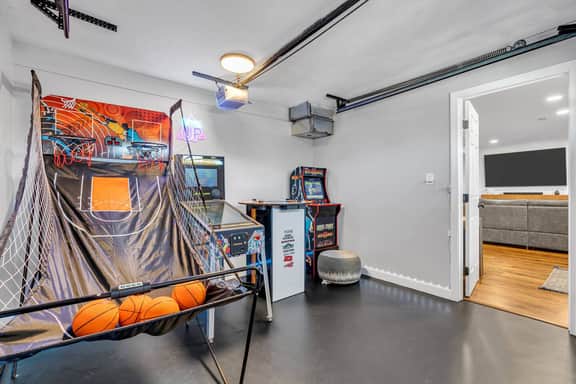 134 Blaine (Whole House) - Image 2