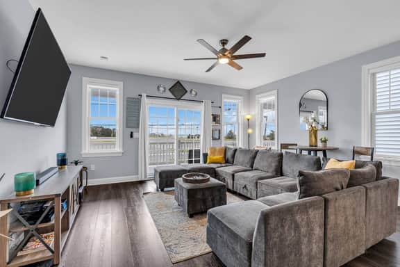 506 Bay Blvd - Image 2