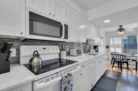131 Hiering Ave #10 - Image 3