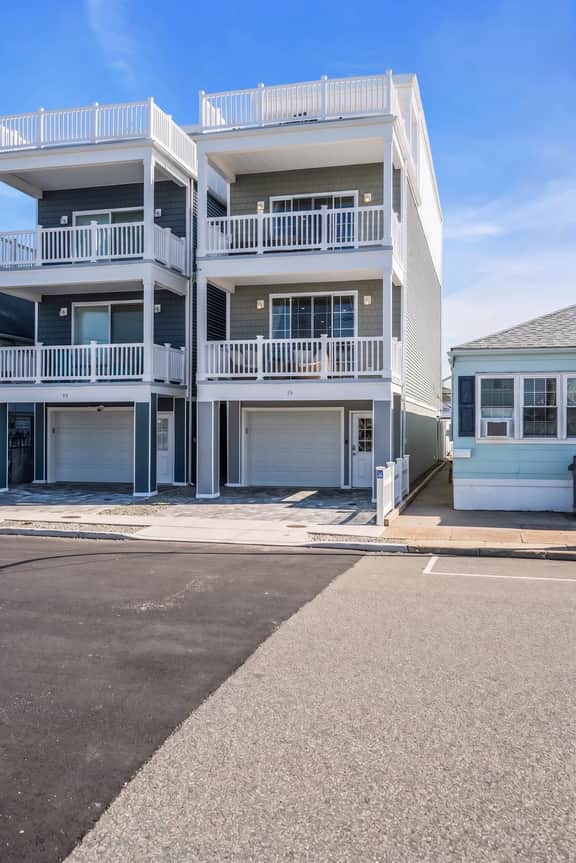 55 Blaine Ave - Image 2