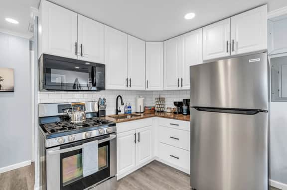 120 Blaine Ave Unit B - Image 3